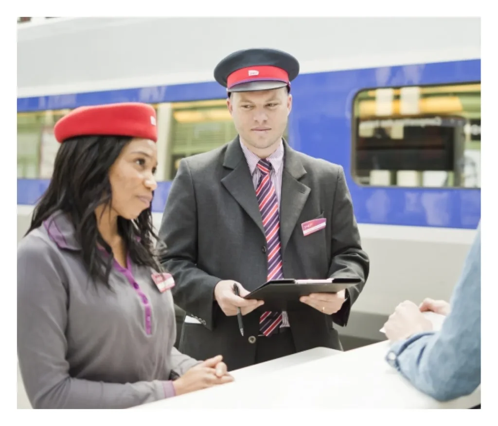 Agent SNCF à quai